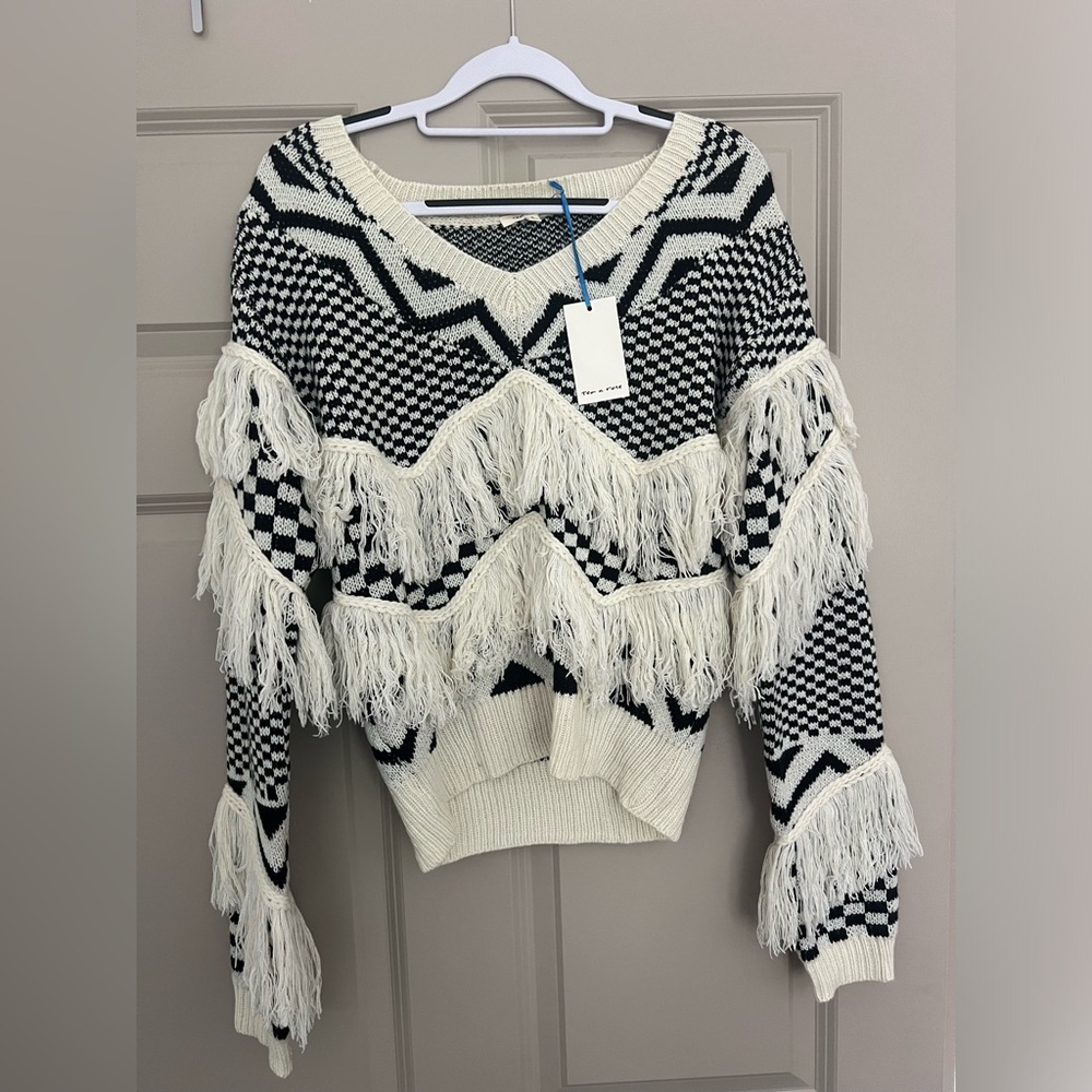 Brand New with Tag Tea and Rose Top size small
